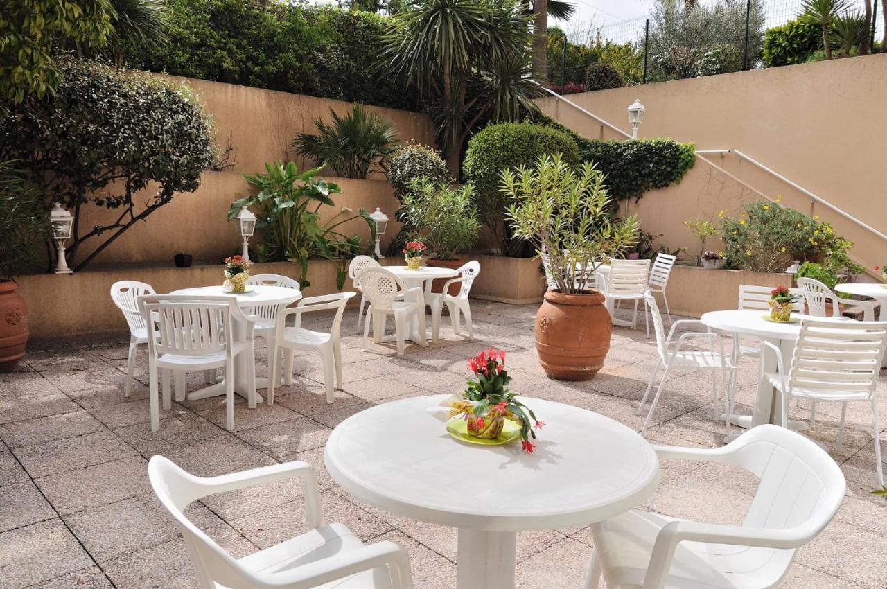 Villa Maupassant 06 Кан Екстериор снимка